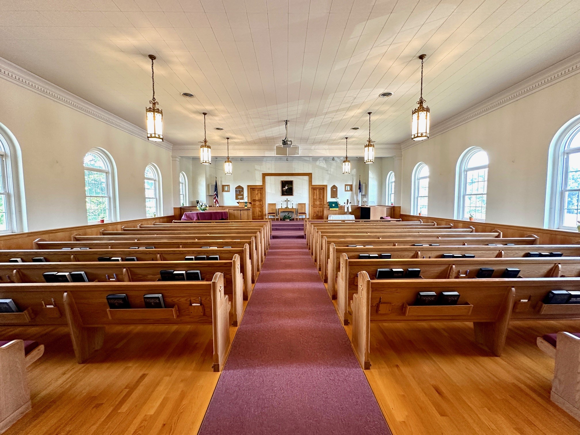 Mt-Vernon-UMC-Whiteford-sanct.jpg